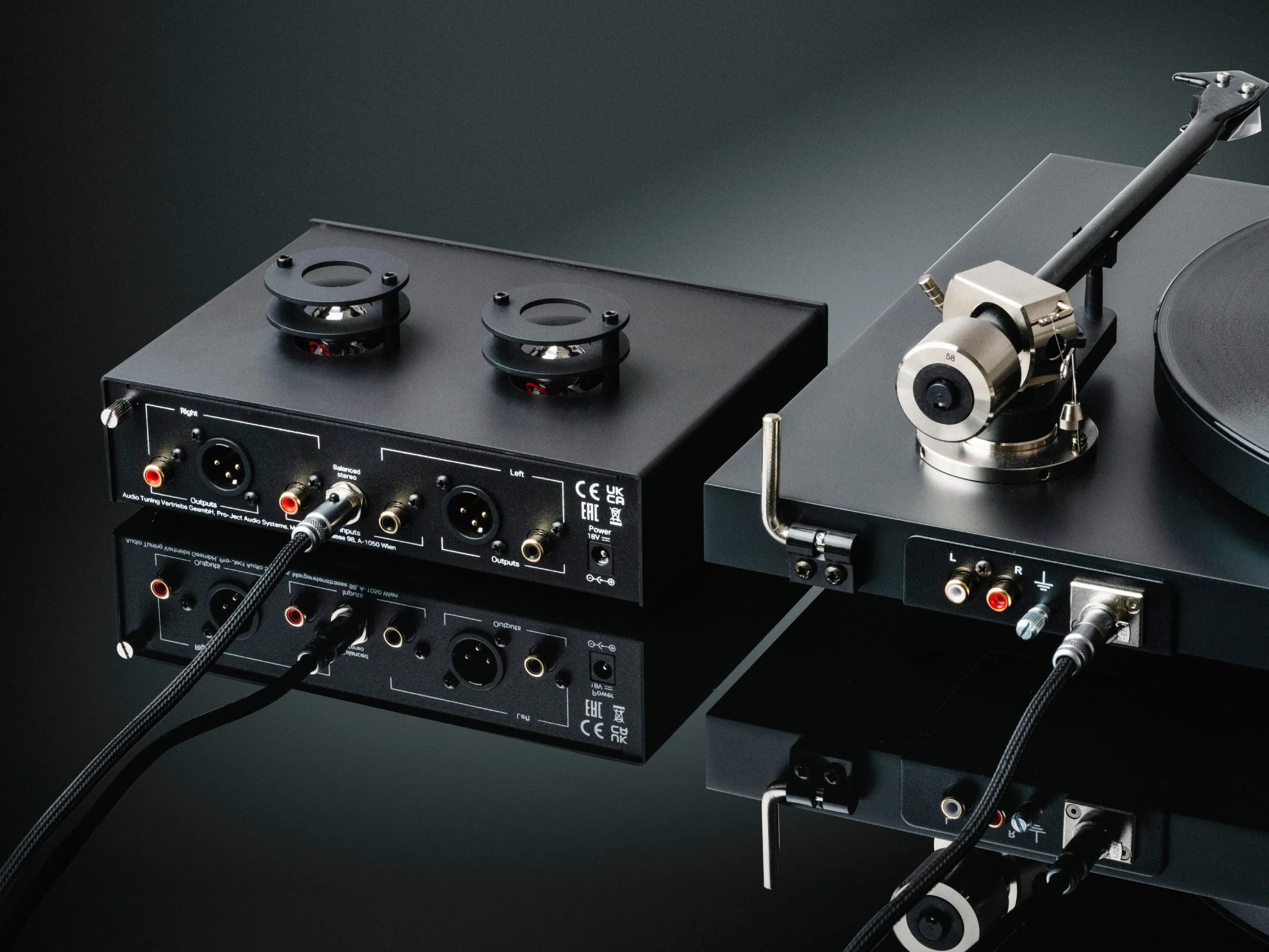 Pré de phono Pro-Ject Pro-Ject Tube Box S3 B - Preto - Imagem 3